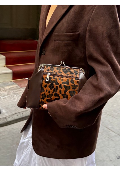 Ilot.ıstanbul | Leopar Desenli Tokalı Klipsli Peluş Clutch Abiye Portföy Çanta Statement Model