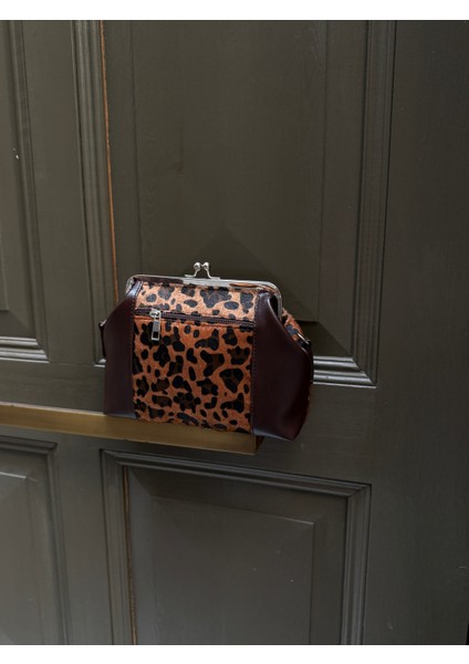 Ilot.ıstanbul | Leopar Desenli Tokalı Klipsli Peluş Clutch Abiye Portföy Çanta Statement Model