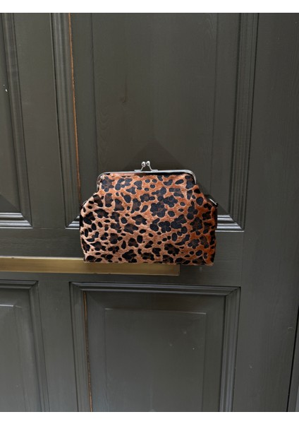 Ilot.ıstanbul | Leopar Desenli Tokalı Klipsli Peluş Clutch Abiye Portföy Çanta Statement Model