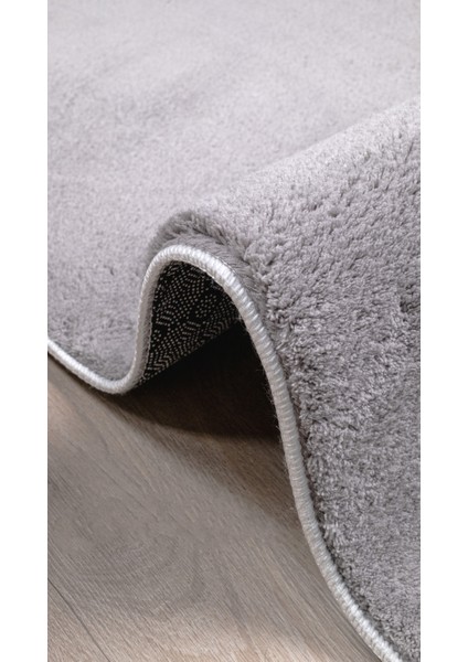 Santiva Home Gri Oval Post Peluş Halı – Ultra Yumuşak, Antibakteriyel, Kaymaz Dot Taban – Makinada Yıkanabilir Yolluk Halısı