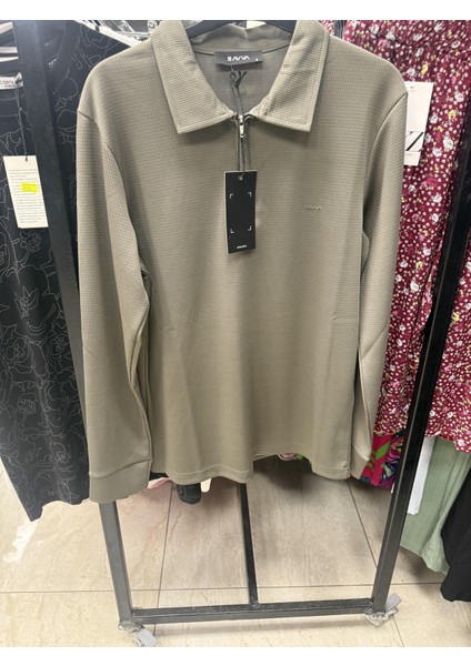 Merserize Kumaş Gömlek Yakalı Fermuarlı Tişört fırsatları