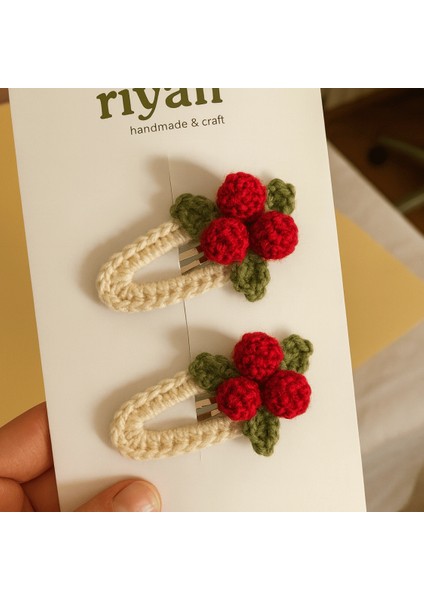 El Yapımı Kırmızı Örgü Kokina Çıtçıtlı Toka – 2’li Set | Kız Çocuk Saç Aksesuarı modelleri