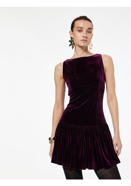 Bisiklet Yaka Kolsuz Rahat Kesim Pileli Mini Elbise (Aw 25) fiyatları