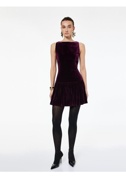 Bisiklet Yaka Kolsuz Rahat Kesim Pileli Mini Elbise (Aw 25) modelleri