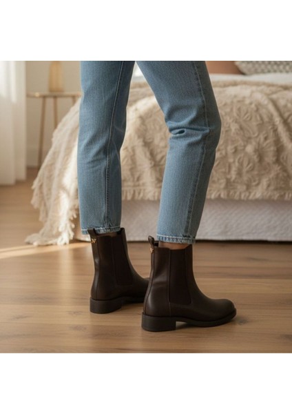 Kahve Deri Iki Yandan Lastikli Kadın Chelsea Bot fırsatları