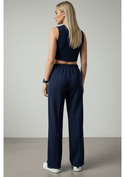 Kadın Lacivert Bol Paça Yanı Şeritli Spor Eşofman Alt- Pantolon - Kadın Eşofman Altı modelleri