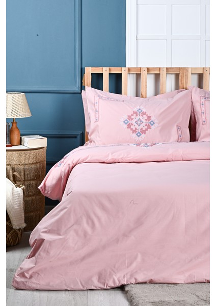 Kanaviçe Nakışlı %100 Pamuk Nevresim Takımı fırsatları