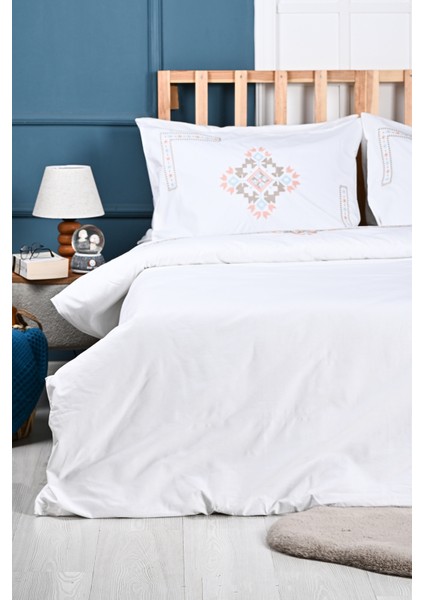 Kanaviçe Nakışlı %100 Pamuk Nevresim Takımı fırsatları