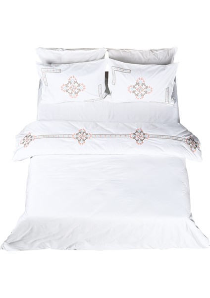 Kanaviçe Nakışlı %100 Pamuk Nevresim Takımı