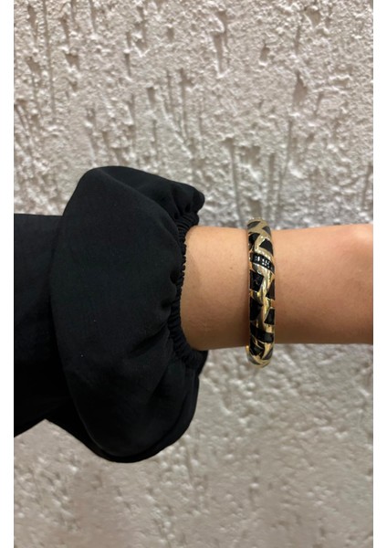 Özel Seri Üçgen Desen Kalın Siyah Renkli Kelepçe