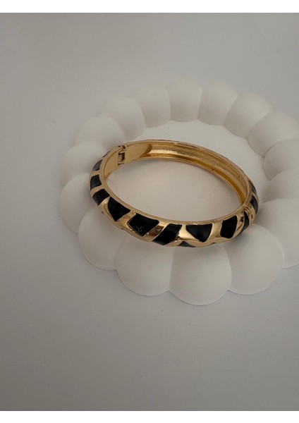 Özel Seri Üçgen Desen Kalın Siyah Renkli Kelepçe fırsatları