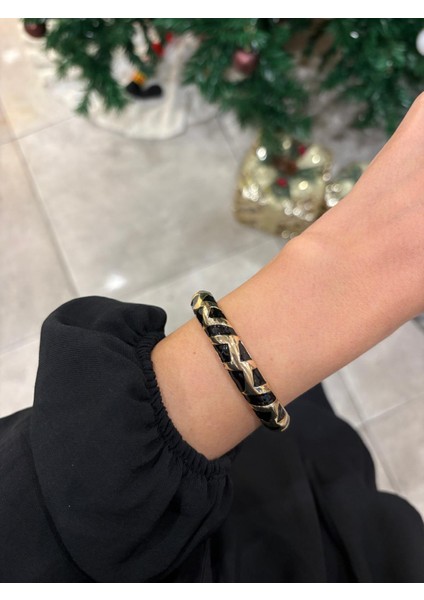 Özel Seri Üçgen Desen Kalın Siyah Renkli Kelepçe