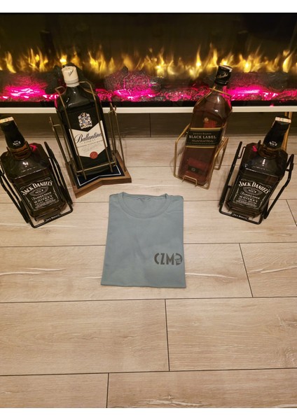 Kurukafa Baskılı Mavi Oversize Tişört indirimleri