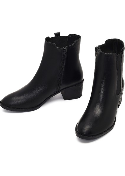 Kadın Siyah Fermuarlı Kalın Topuklu Deri Bot 25WFD164018 modelleri