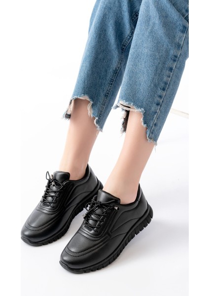 ZRİN-504 Siyah Bağcıklı Ortopedik Günlük Kadın Spor Ayakkabı