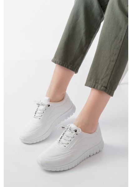ZRİN-504 Beyaz Bağcıklı Ortopedik Günlük Kadın Spor Ayakkabı