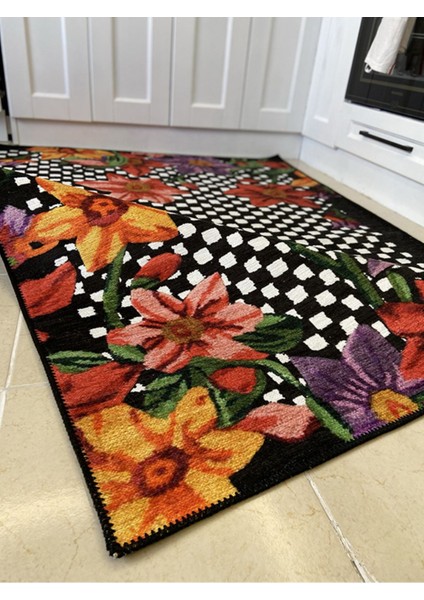 Çok Renkli Siyah Üzerine Çiçek Denli