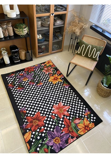 Çok Renkli Siyah Üzerine Çiçek Denli