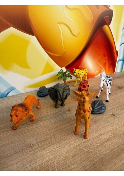 Vahşi Hayvanlar 6'lı Set Fil, Zürafa, Çita, Aslan, Zebra, Kaplan Oyuncak Hayvan 3 Adet Aksesuarlı fırsatları