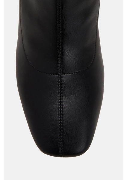 The Clarra Kadın Siyah Diz Üstü Streç Topuklu Tasarım Çizme fırsatları
