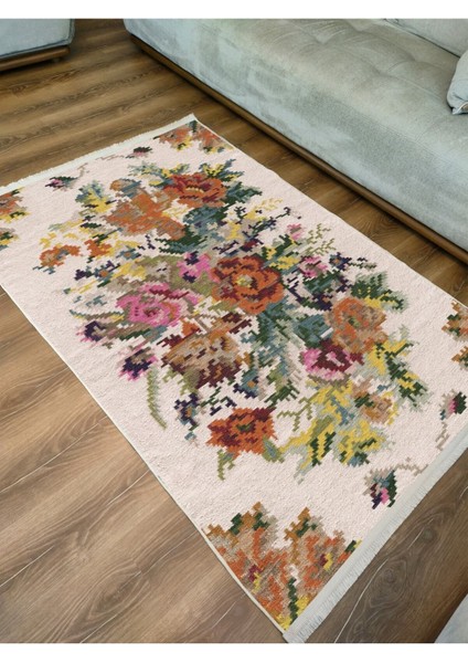 Mars Serisi Multy Tonlarında Eskitme Çiçek Desen Kaymaz Taban Şönil Halı fırsatları