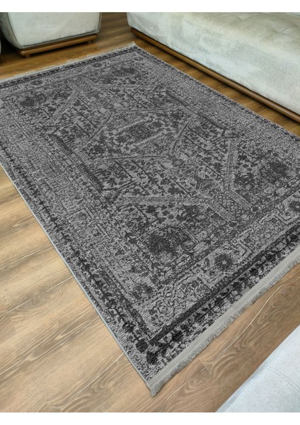 Mars Serisi Gri Tonlarında Eskitme Antika Desen Kaymaz Taban Şönil Halı