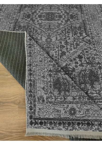 Mars Serisi Gri Tonlarında Eskitme Antika Desen Kaymaz Taban Şönil Halı