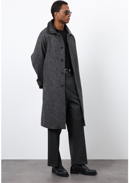 Siyah Kontrast Yaka Erkek Kaban