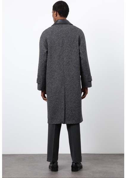 Siyah Kontrast Yaka Erkek Kaban