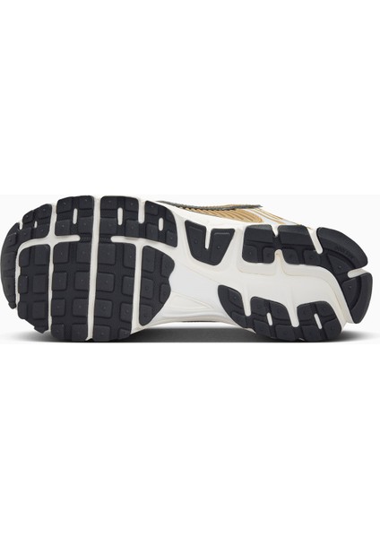 Zoom Vomero 5 HF7723-001 indirimleri