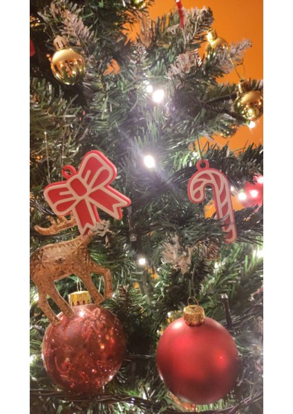 15 Parça Kırmızı Yılbaşı Süsü, Şık ve Neşeli Dekorasyon Için Ideal Seçenek fırsatları