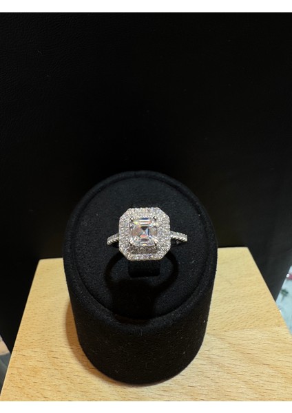 Ithal Iki Sıralı Kare Baget Taşlı Kadın Gümüş Yüzük fiyatları