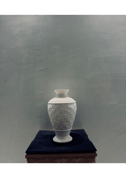 El Işçiliği Desenli Seramik Vazo – 35X22 cm Büyük Boy Sanatsal Ev Aksesuarı