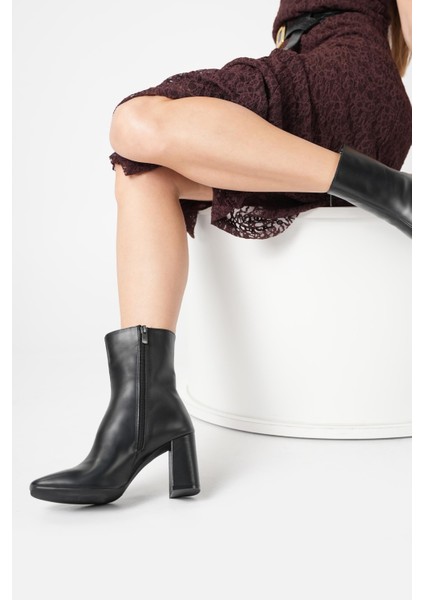 Bestyle Gerçek Deri Siyah Fermuarlı Topuklu Bot modelleri