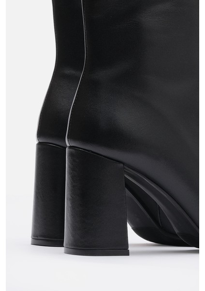 Bestyle Gerçek Deri Siyah Fermuarlı Topuklu Bot