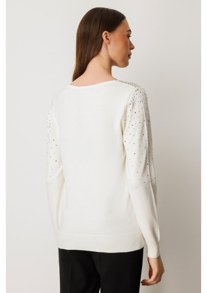 V Yaka Önü Taşlı Triko Kazak 65315-26K indirimleri