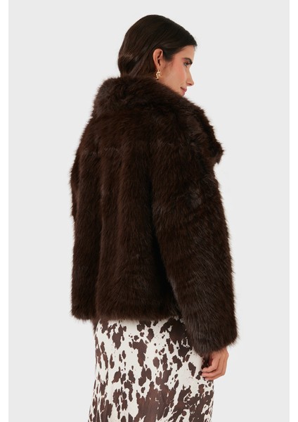 Oversize Geniş Yaka Yumuşak Dokulu Kürk Bayan Kürk 68912364942P98 modelleri