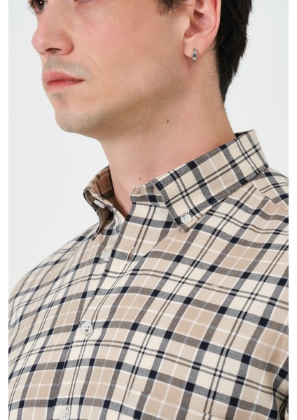 Erkek Bej Ekose Cepli Regular Fit Düğmeli Yaka Uzun Kol Gömlek fırsatları
