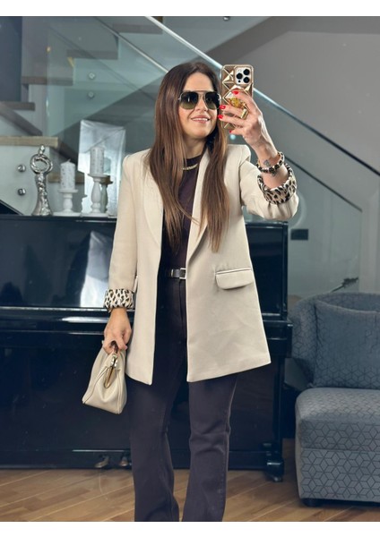 Kolu Leopar Desenli Krem Blazer Ceket fiyatları