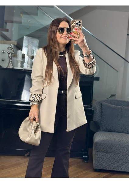Kolu Leopar Desenli Krem Blazer Ceket fırsatları