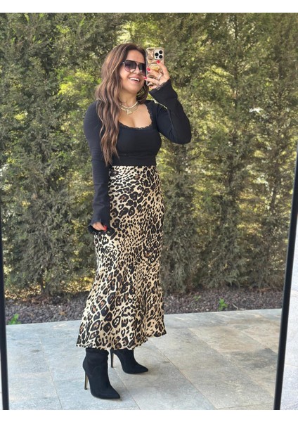 Leopar Desenli Krem Siyah Saten Etek