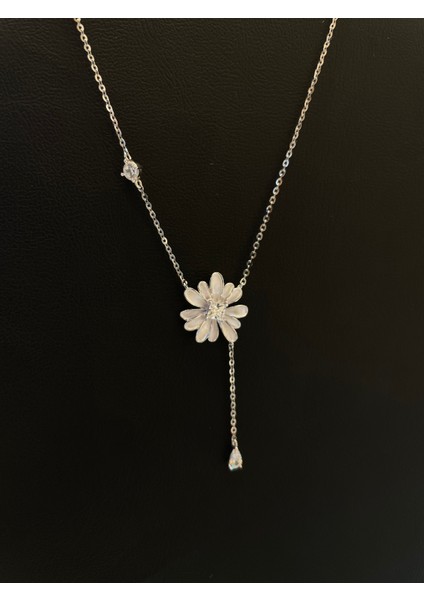 Ithal Beyaz Papatya Model Kadın Gümüş Kolye