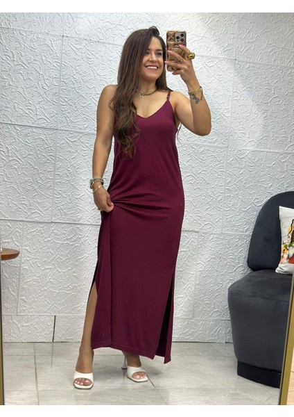 Ince Askılı Yırtmaçlı Bordo Elbise