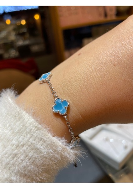 Ithal Desenli Turkuaz Renk Yonca Model Kadın Gümüş Bileklik fırsatları