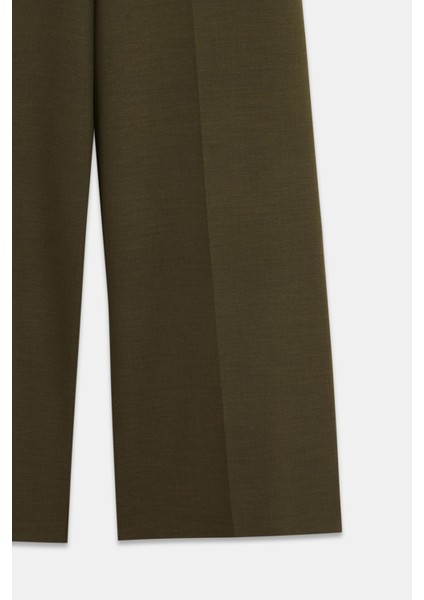 Düğmeli V Yaka Yelek Pantolon Takım