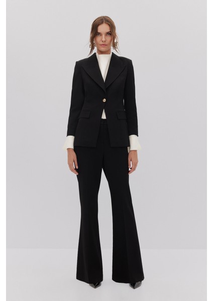 Manşeti Garni Detayli Blazer Pantolon Takım