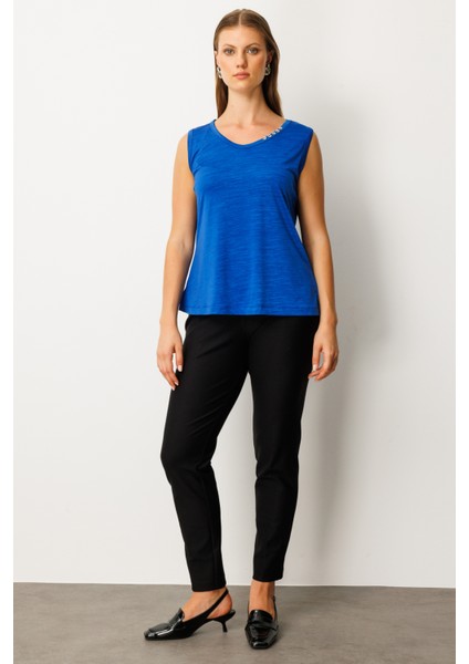 Yakası Düğme Detaylı Kolsuz Basic 61333-26K fiyatları