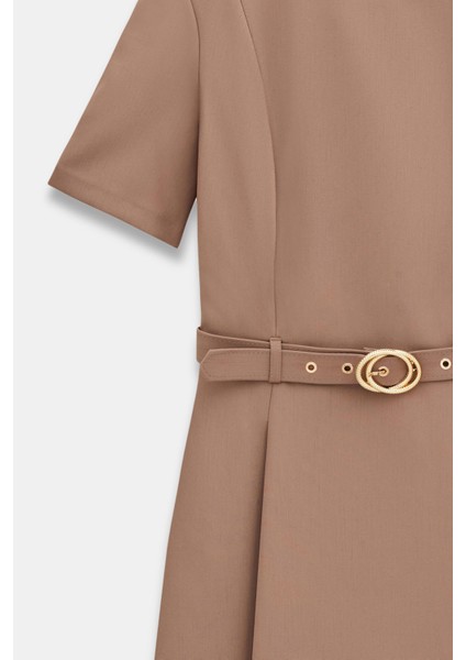 Omzu Düğme Detaylı Kemerli Mini Elbise indirimleri