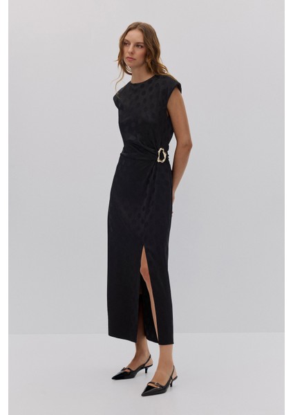 Puan Jakarlı Toka Detaylı Midi Elbise