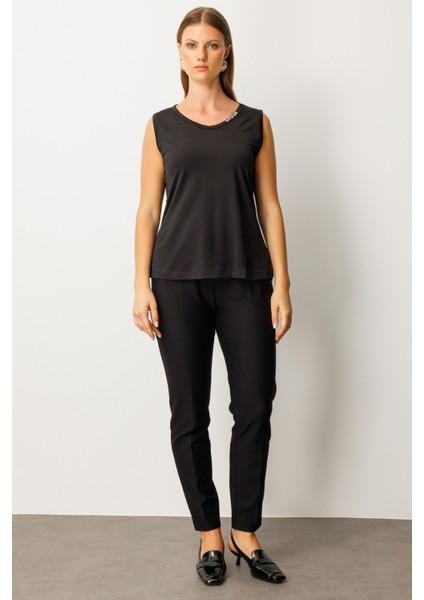 Yakası Düğme Detaylı Kolsuz Basic 61333-26K fiyatları